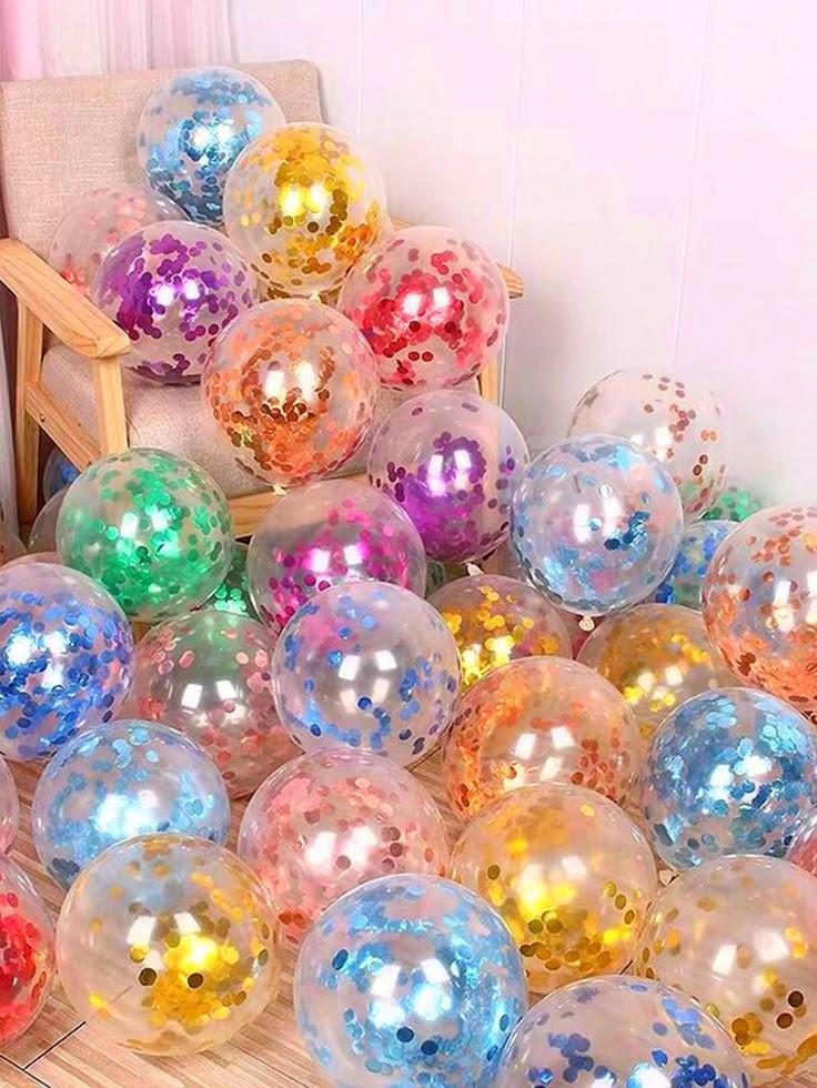 Confetti Balloons Set – Multicolor Pre Filled Latex Party Decoration Balloons — view 1